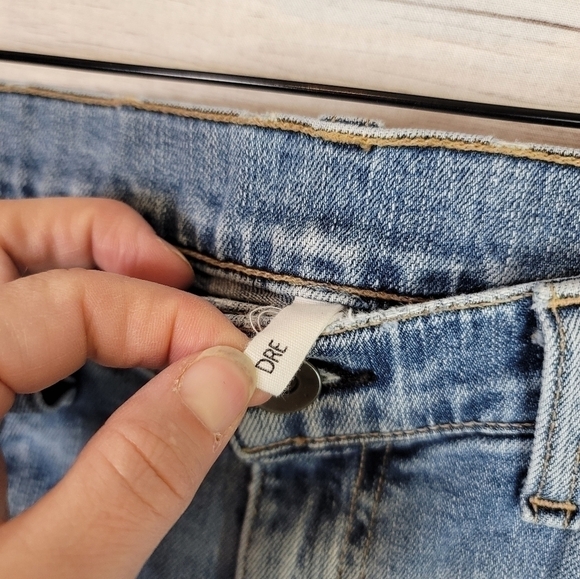 RAG & BONE DRE RAW HEM ANKLE JEANS in KINGSTON, SZ 27 - Picture 5 of 9